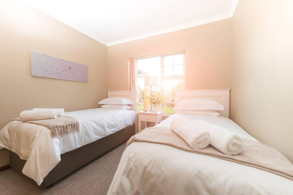 Vakantiehuis Catalina Cottage, Self-catering, Langebaan